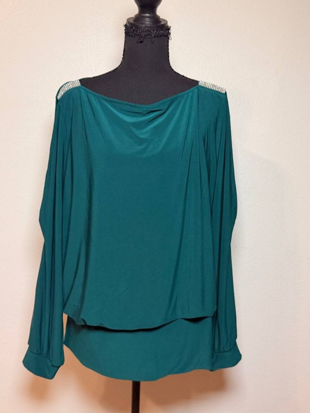 MSK Emerald Green Cold Shoulder Blouson Top XL Rhinestone Holiday Party Elegant
